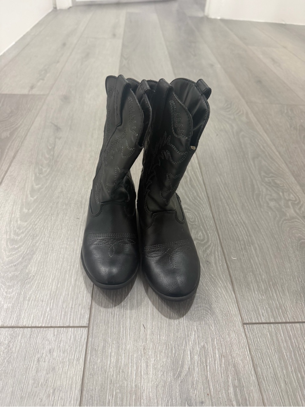 Black Women's Western Cowboy Boots - Classic Style